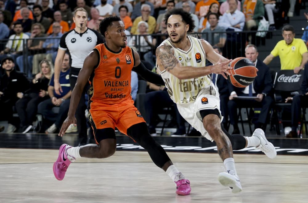 Spektakl: Valensija srušila Fener!