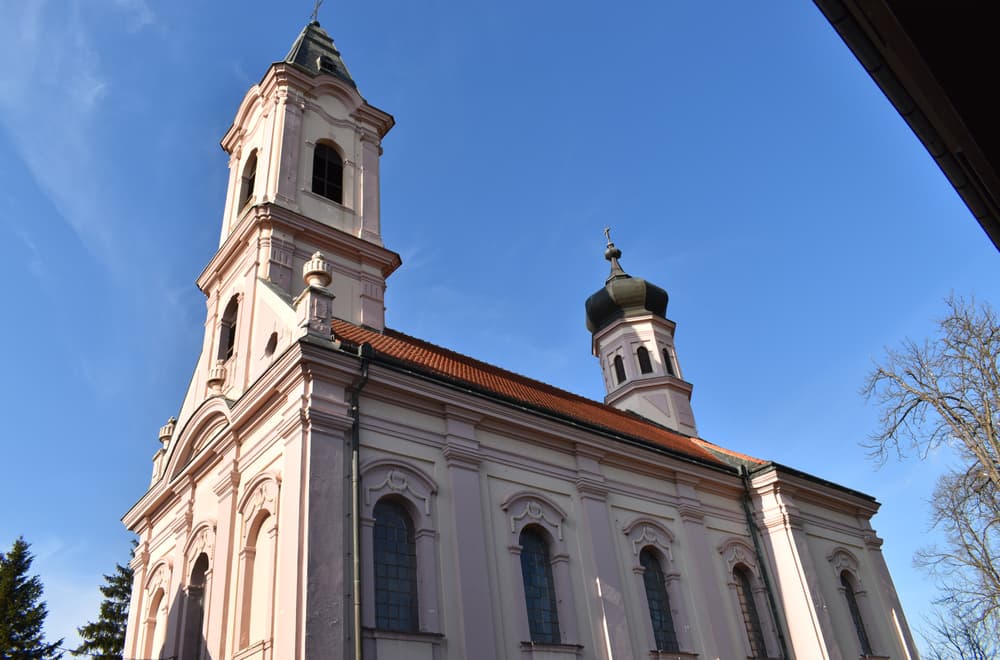 Skriveni dragulj srpske duhovnosti nalazi se blizu Beograda: Za njega se vezuje ime Svete Petke FOTO