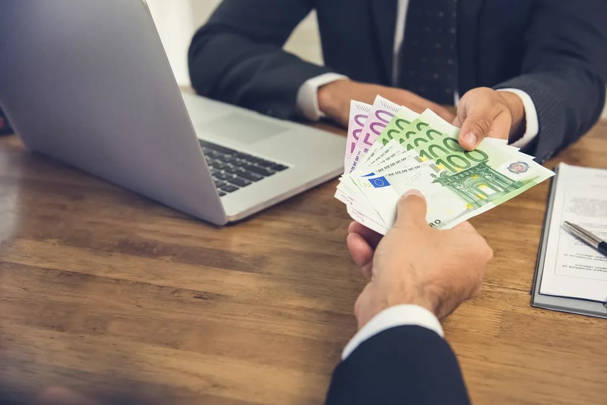 Udruženja banaka: U junu najveći rast potrošačkih kredita