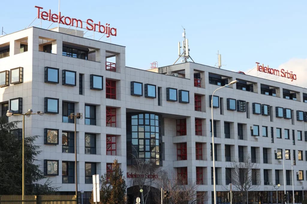 Telekom Srbija issues €1.95 billion in bonds, says funds will refinance debt