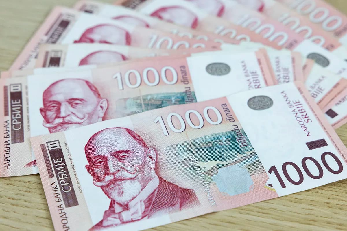 Biznis.rs: Naglo poskupljenje zaduživanja Srbije, prinos na obveznice porastao na pet odsto