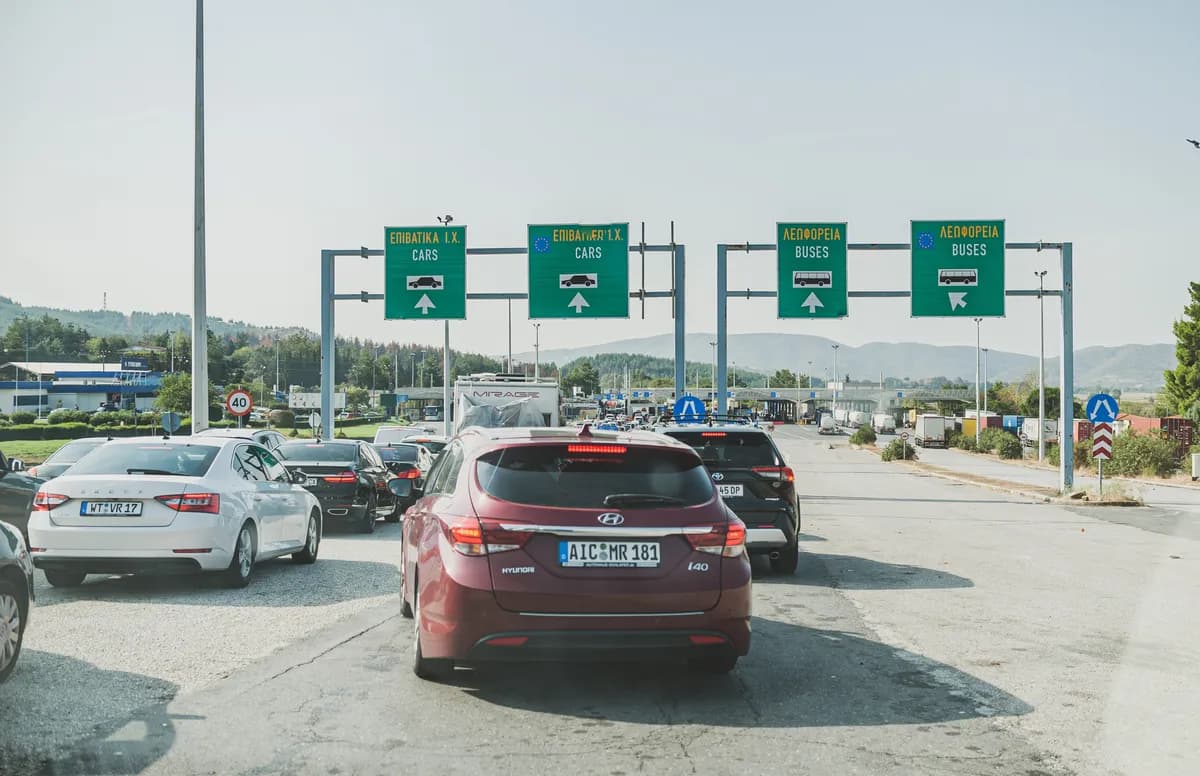 AMSS: Bez dužih zadržavanja putničkih vozila na graničnim prelazima