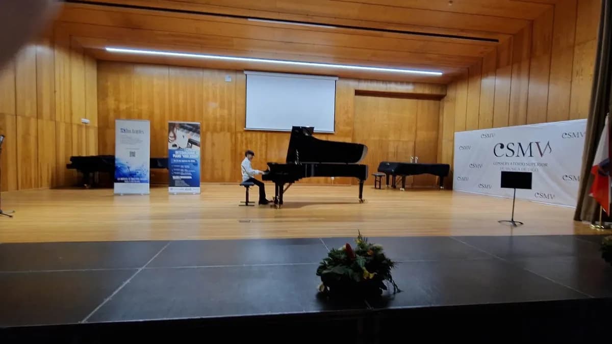Desetogodišnji srpski pijanista Teodor Vujanić osvojio Španiju: Prvo mesto i veliki uspeh