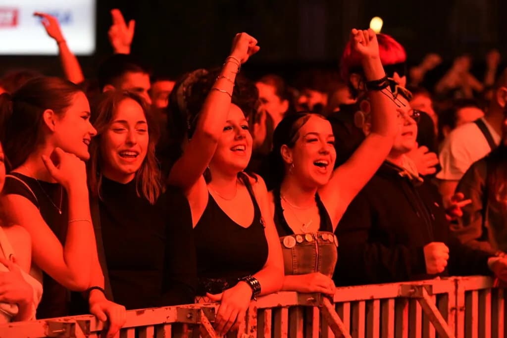 EXIT u Crnu Goru dovodi vodeće svetske i regionalne zvezde – Peggy Gou, Charlotte de Witte, Hugel – na
dva velika festivala, potpuno besplatna za posetioce