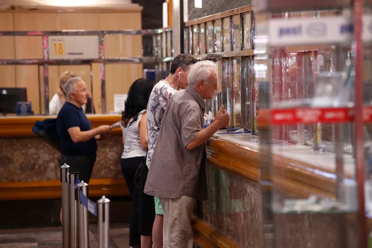Počela prijava za turističke vaučere: Ko sve može da dobije 10.000 dinara za letovanje u Srbiji