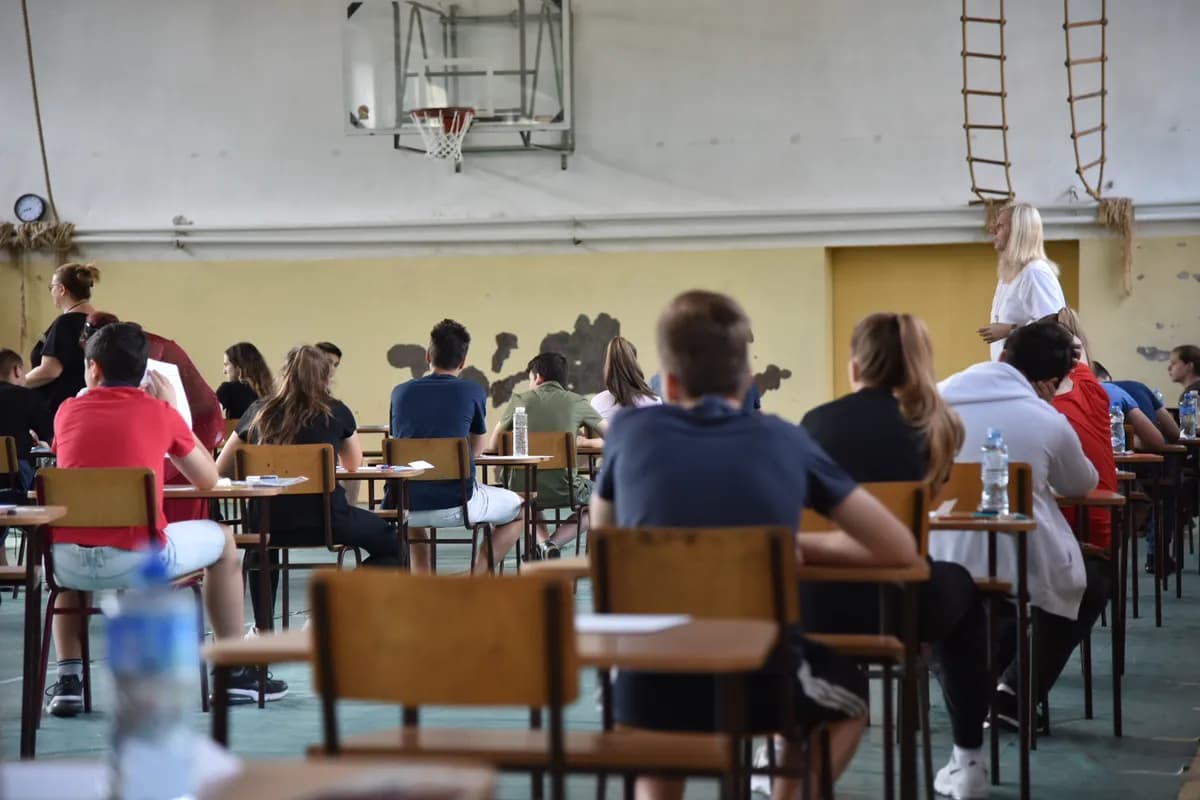 Osmaci danas polažu test iz srpskog jezika na završnom ispitu