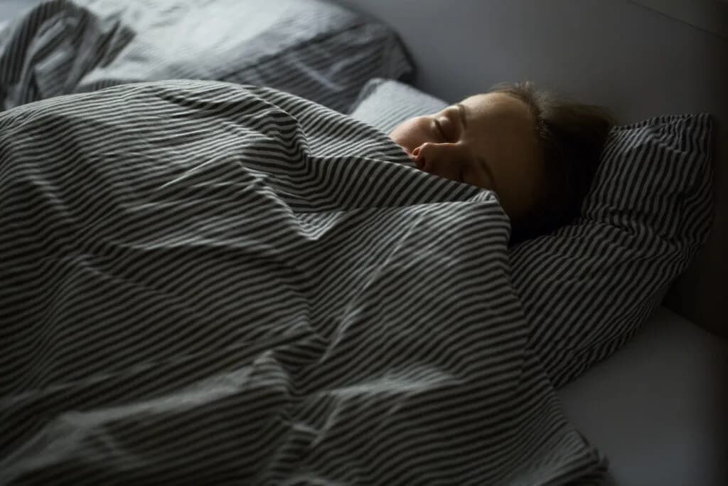 Pravilo o osam sati sna ne važi više za sve - naučnici objasnili koliko nam zapravo treba