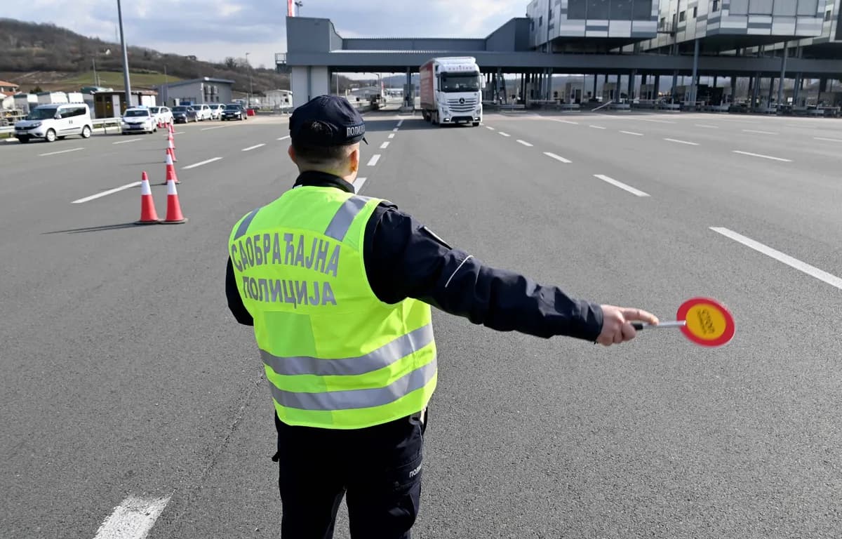 Agencija za bezbednost saobraćaja apeluje na organizatore prevoza dece, podsetili na važne propise