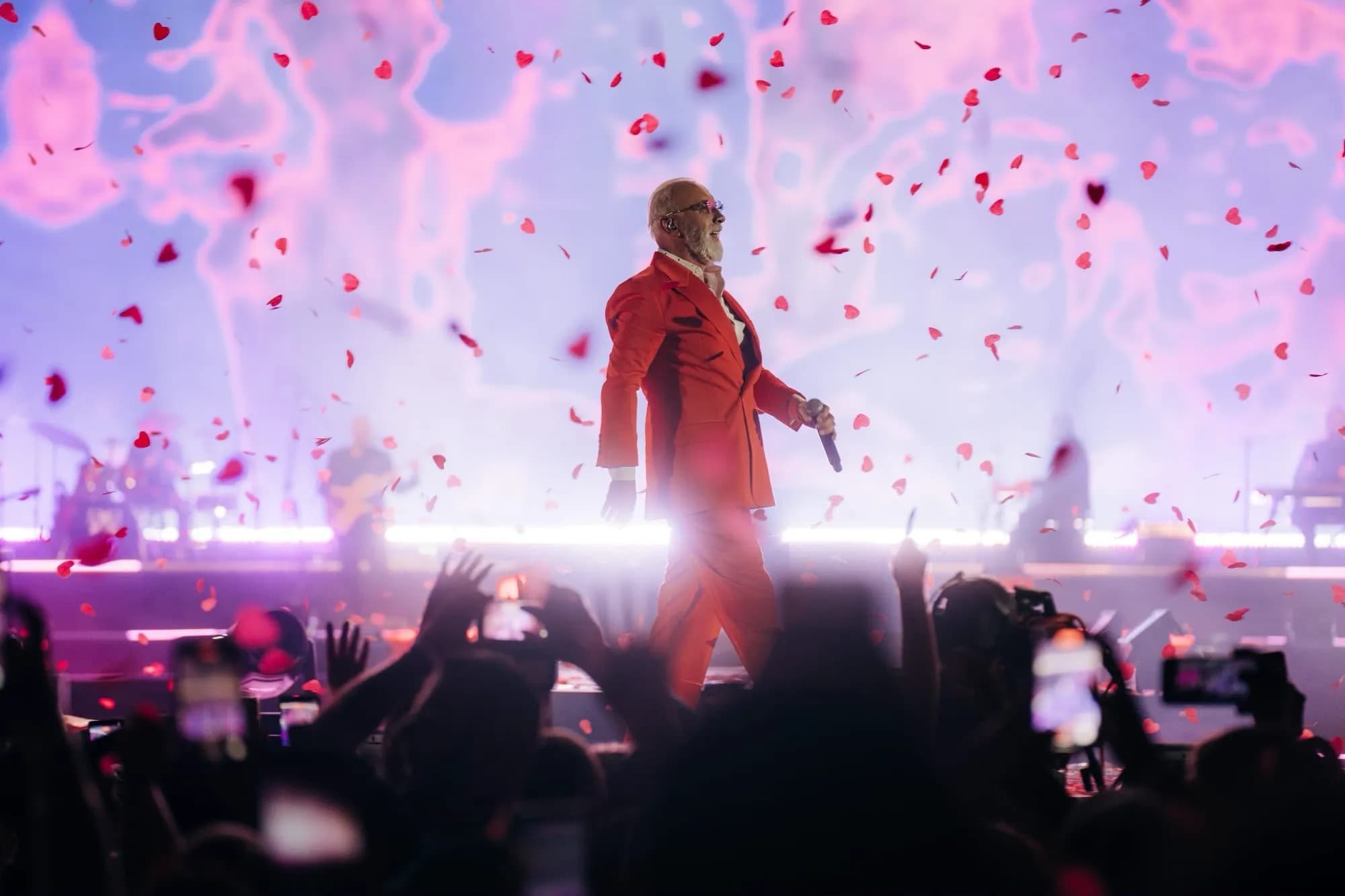 Dino Merlin će deo prihoda od koncert u Kraljevu dati u humanitarne svrhe