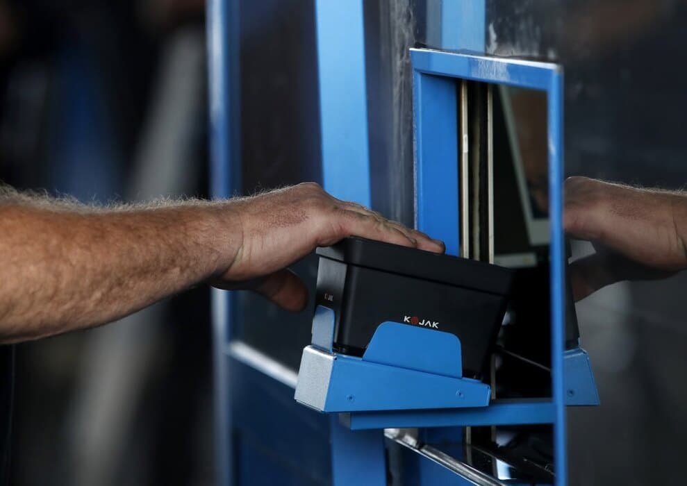 Digitalne dozvole, stroža pravila i zabrana vožnje u celoj EU – šta će se primenjivati na vozače iz Srbije