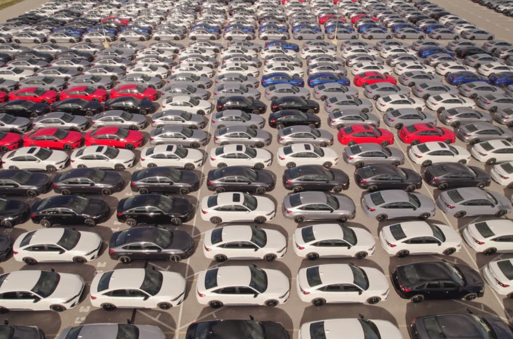 Prodaja automobila u Kini smanjena šesti mesec zaredom
