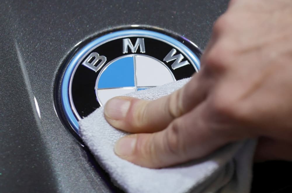 BMW menja način rada: Manje šefova, više veštačke inteligencije