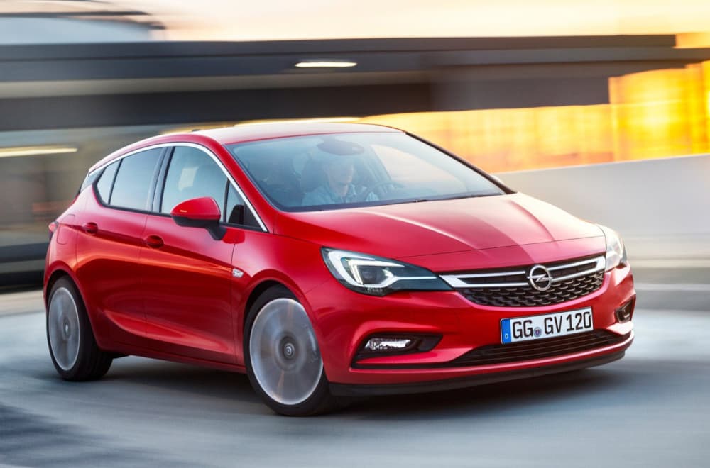 Opel Astra "jurila" 696 km/h: Policija priznala grešku, ali kazna i dalje ostaje