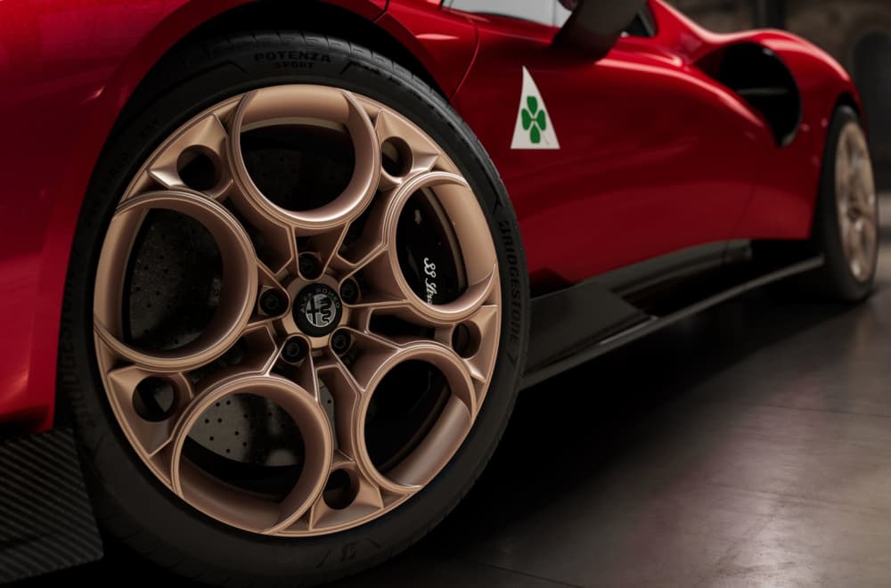 Alfa Romeo krije novi automobil: Za sada je poznato samo njegovo ime VIDEO